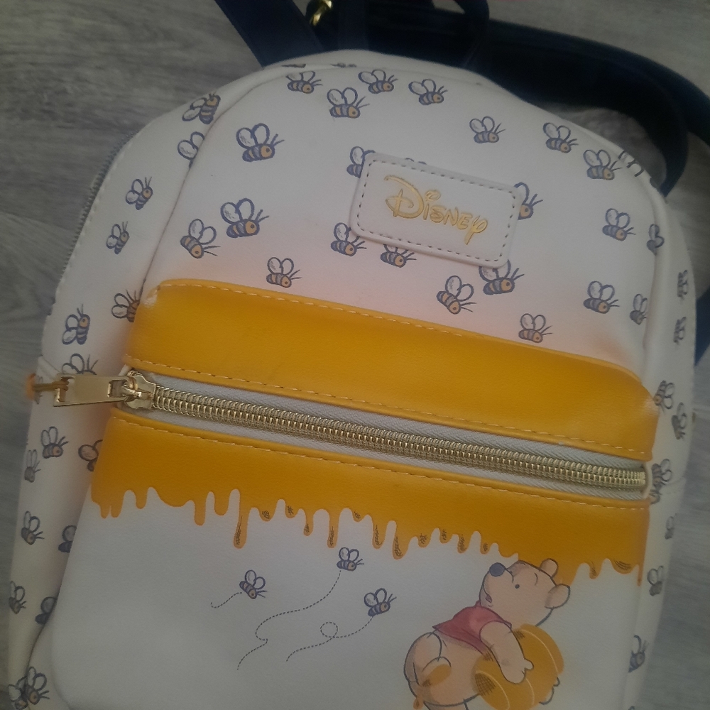 Loungefly Winnie-the-Pooh Backpack - Picture 3 of 9